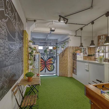 Travel & Live Porto Hostel Exterior photo