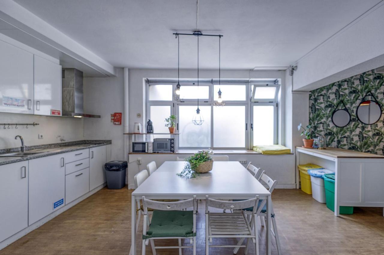 Travel & Live Porto Hostel Exterior photo