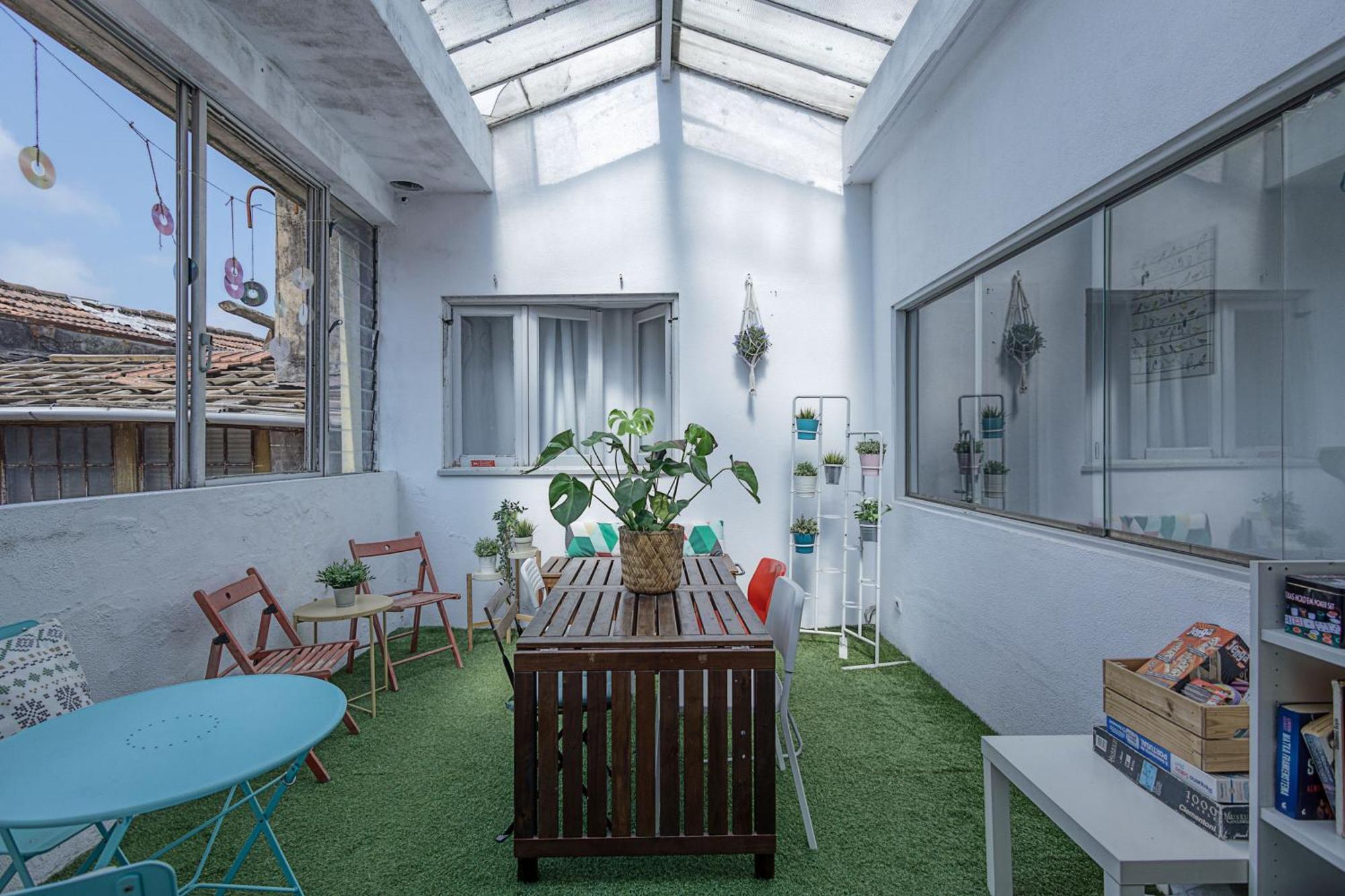 Travel & Live Porto Hostel Exterior photo