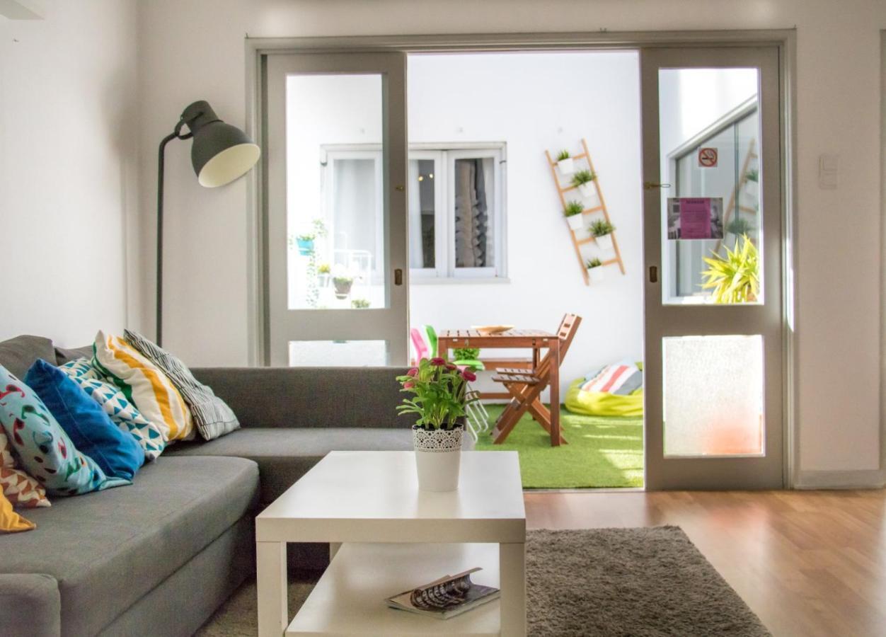 Travel & Live Porto Hostel Exterior photo